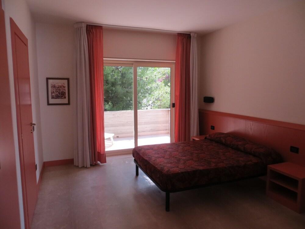 Villaggio Hotel Ripa Rodi Garganico Esterno foto